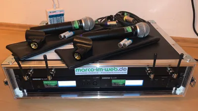 SHURE Funkmikrofon Doppelset mit Handsender.jpg
